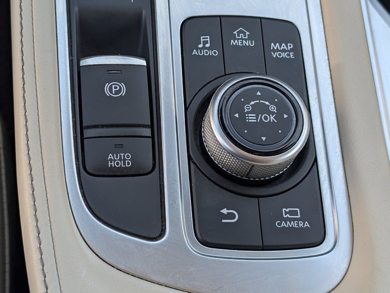 Used 2023 INFINITI QX60 Luxe w/ Cargo Package AWD/4WD image 19