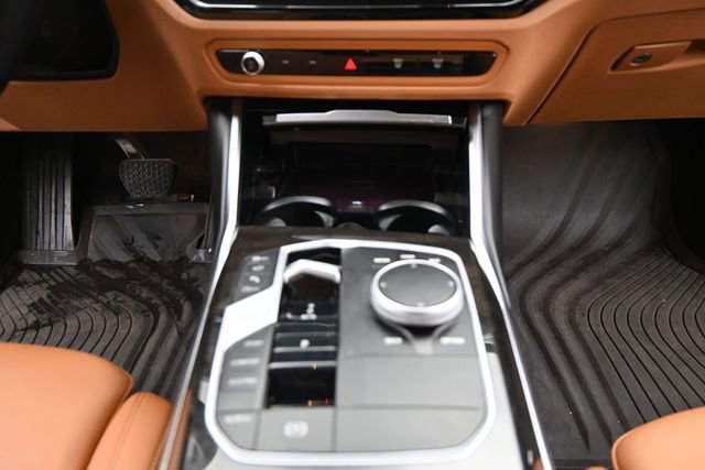 Used 2023 BMW 330i Sedan w/ Premium Package RWD image 16