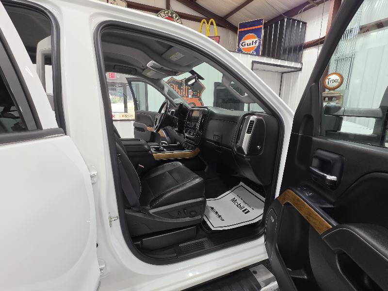 Used 2015 Chevrolet Silverado 3500 LTZ w/ LTZ Plus Package AWD/4WD image 13
