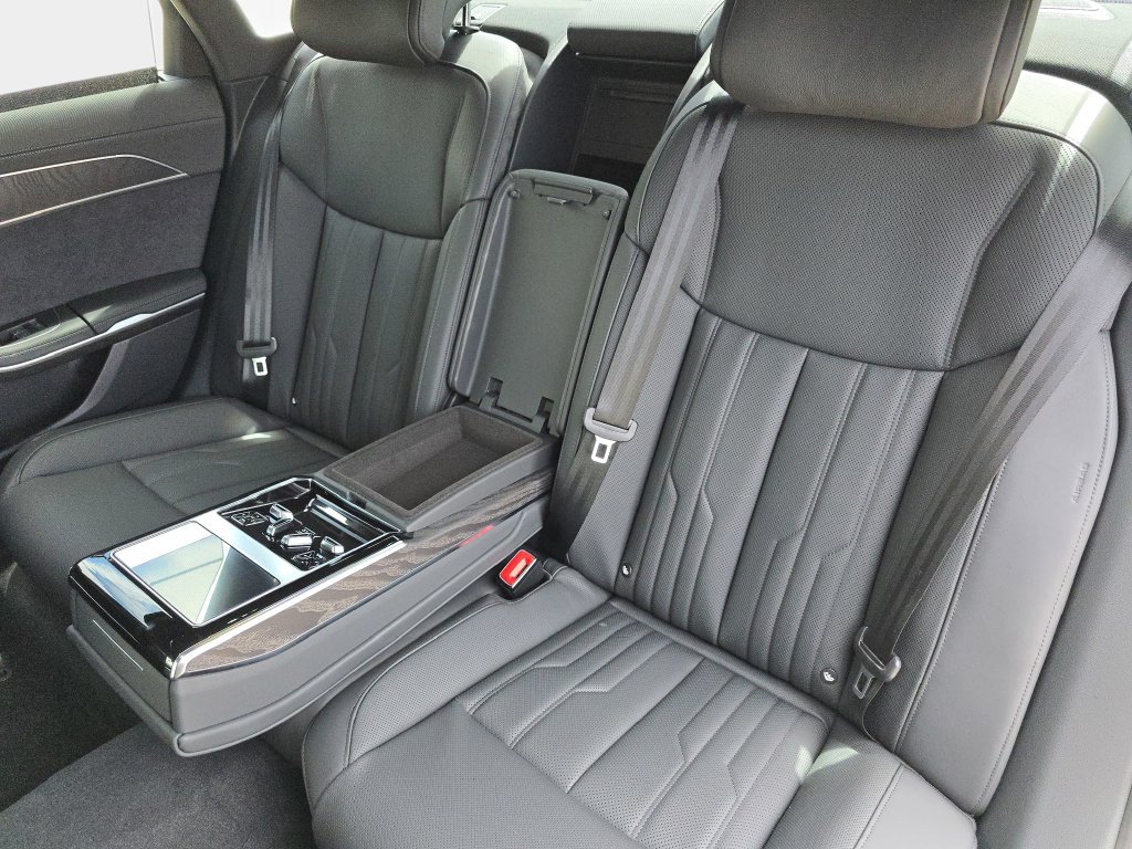 New 2026 Audi A8 L 3.0T AWD/4WD image 14