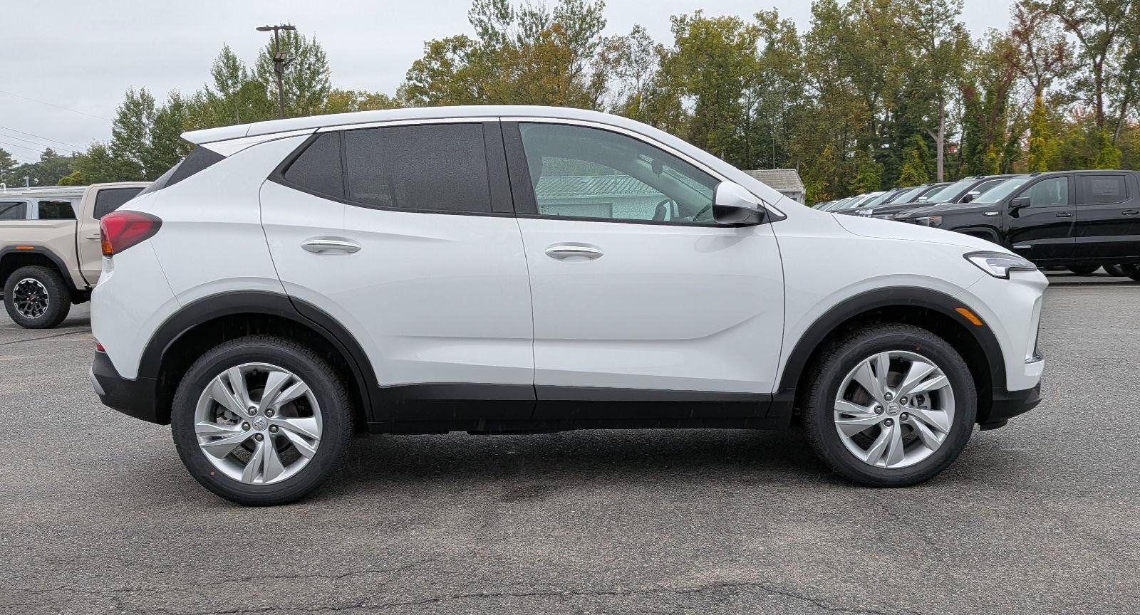 New 2026 Buick Encore GX Preferred w/ Comfort Package AWD/4WD image 5