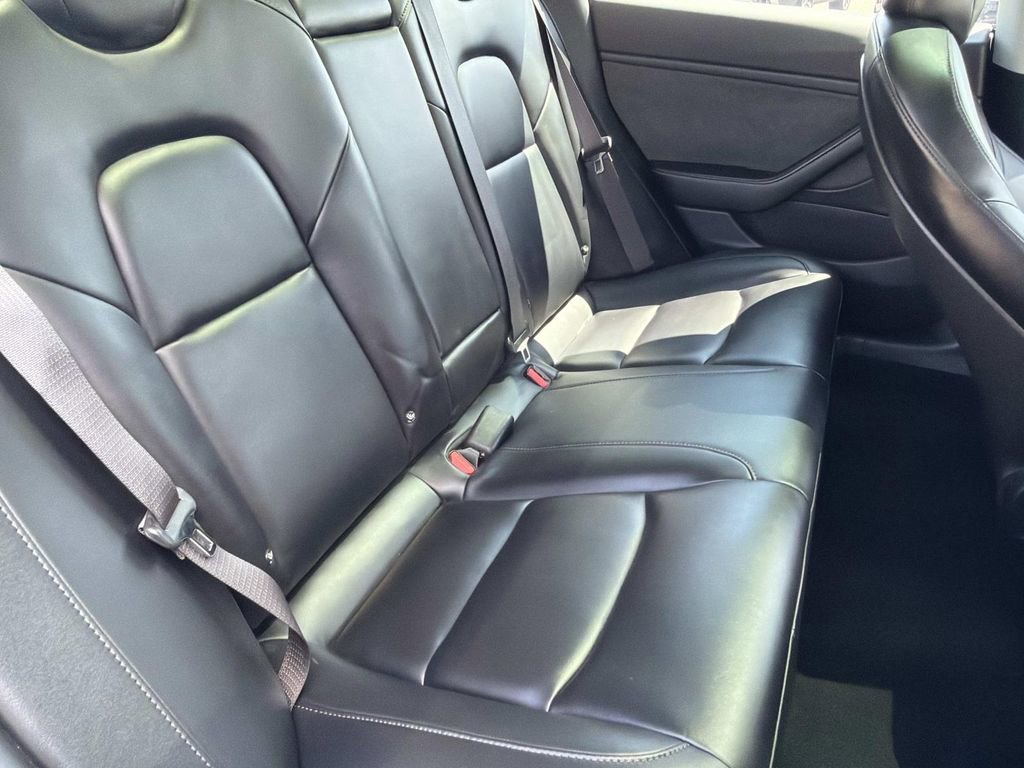 Used 2018 Tesla Model 3 Long Range image 22