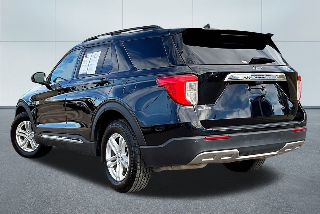 Used 2023 Ford Explorer XLT w/ Equipment Group 202A image 12