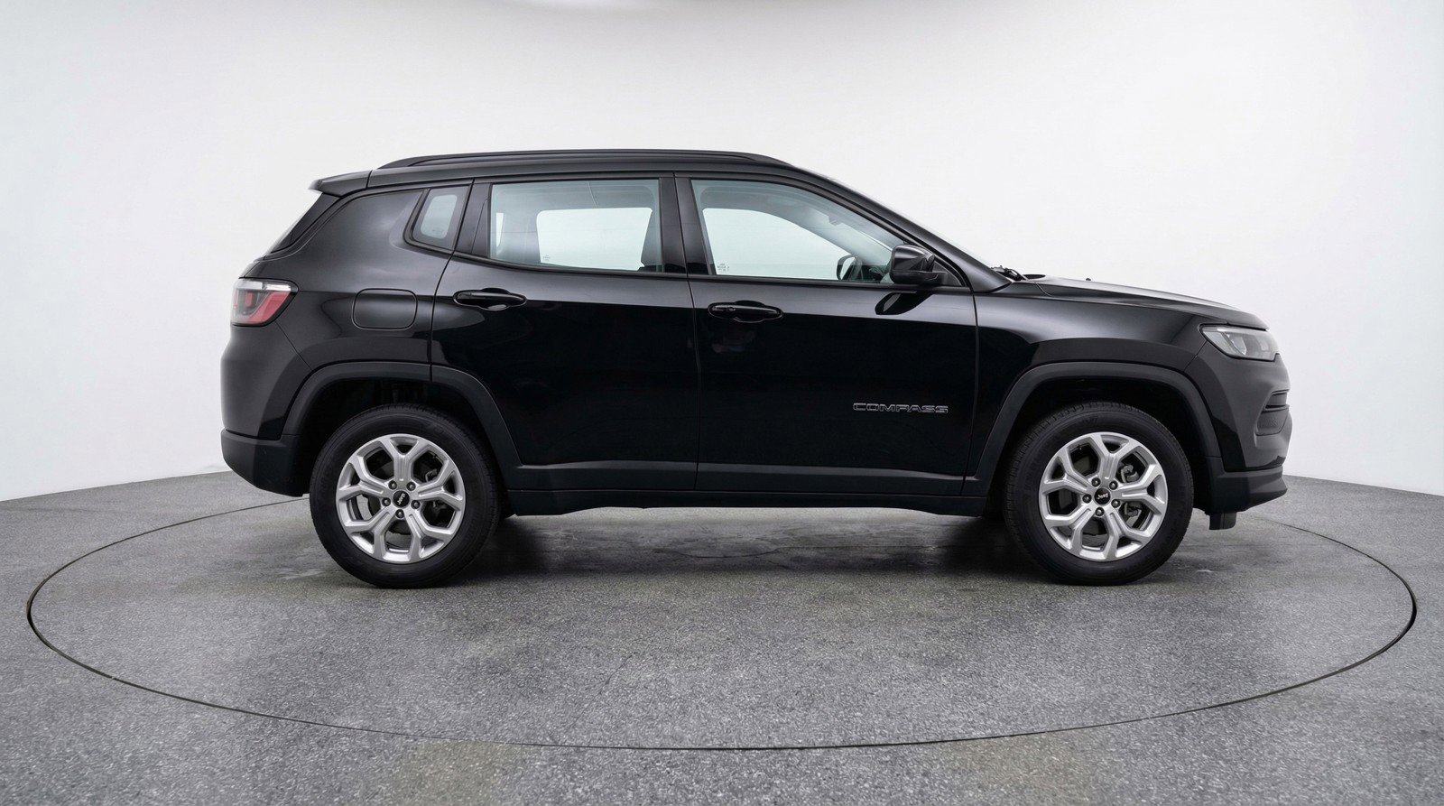 Used 2025 Jeep Compass Latitude AWD/4WD image 11
