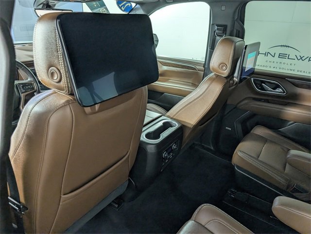Used 2021 Chevrolet Suburban High Country image 15
