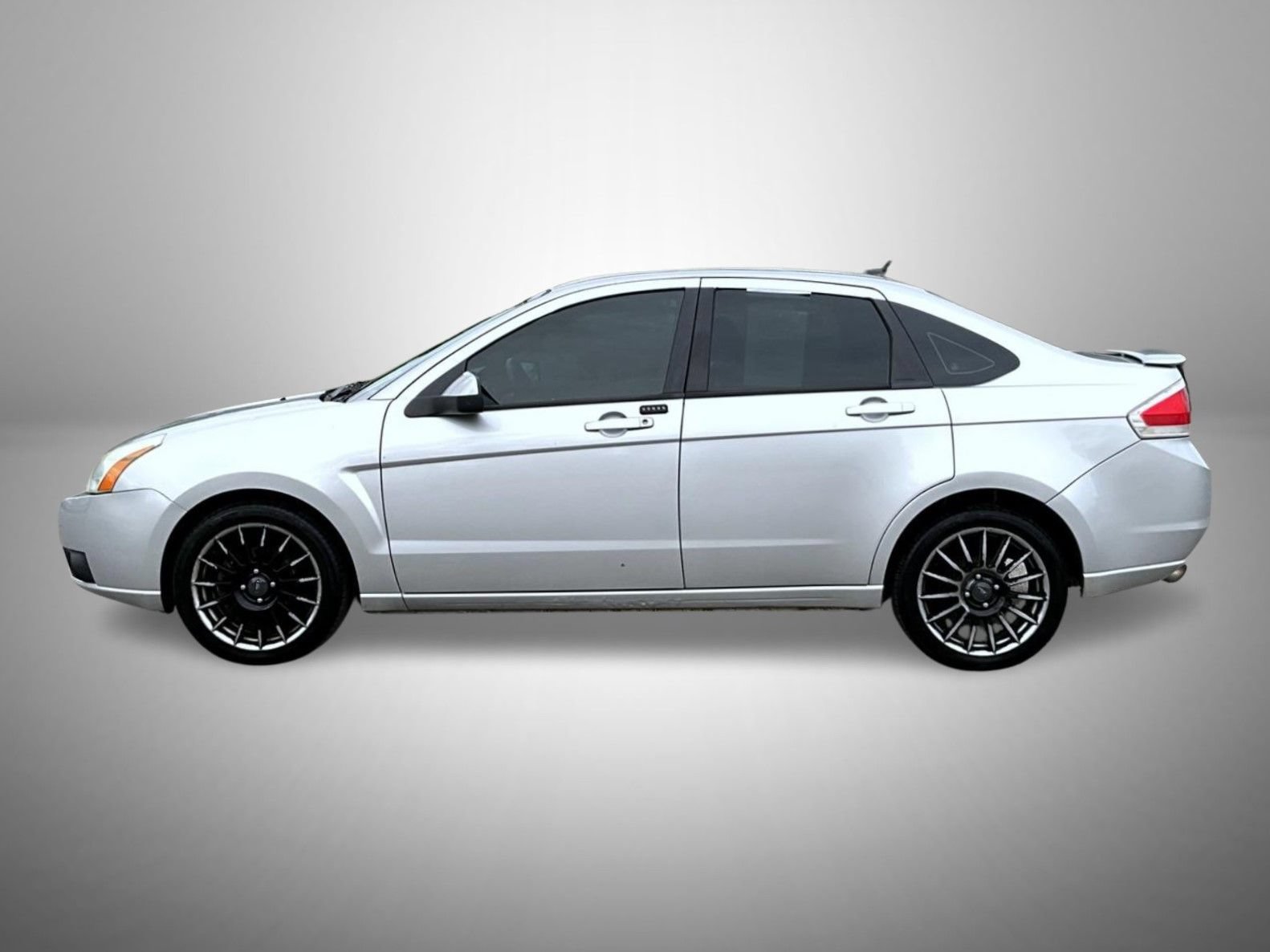 Used 2009 Ford Focus SES FWD image 8