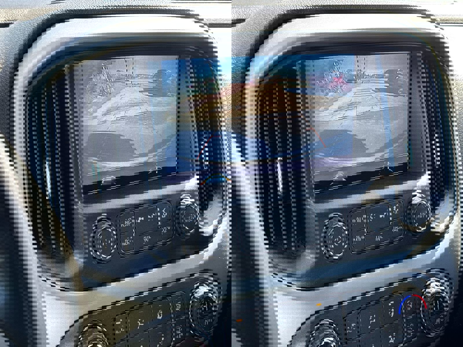 Used 2018 Chevrolet Colorado ZR2 AWD/4WD image 25