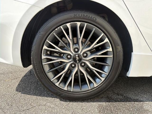 Used 2023 Kia Forte GT-Line w/ GT-Line Premium Package FWD image 17