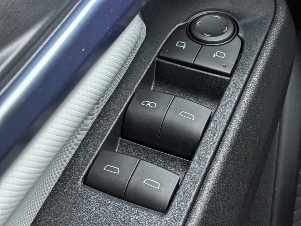 New 2026 Chevrolet Equinox EV LT image 26