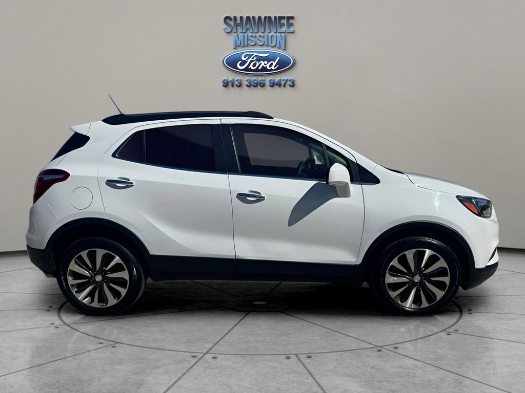 Used 2022 Buick Encore Preferred w/ Safety Package image 4