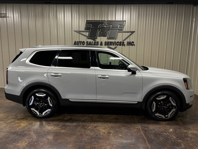 Used 2023 Kia Telluride EX X-Line image 7