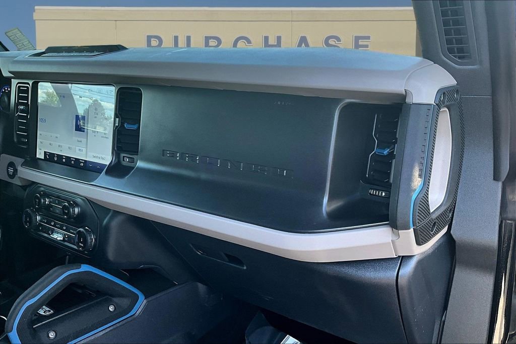 Used 2022 Ford Bronco Wildtrak image 28