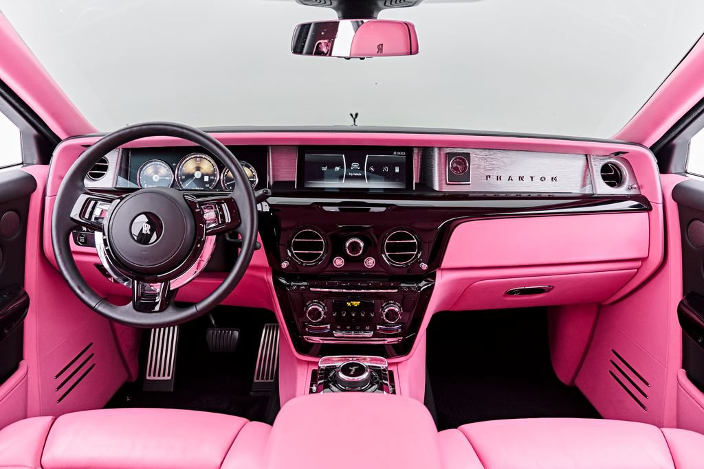 Used 2024 Rolls-Royce Phantom Sedan w/ The Phantom Package RWD image 62