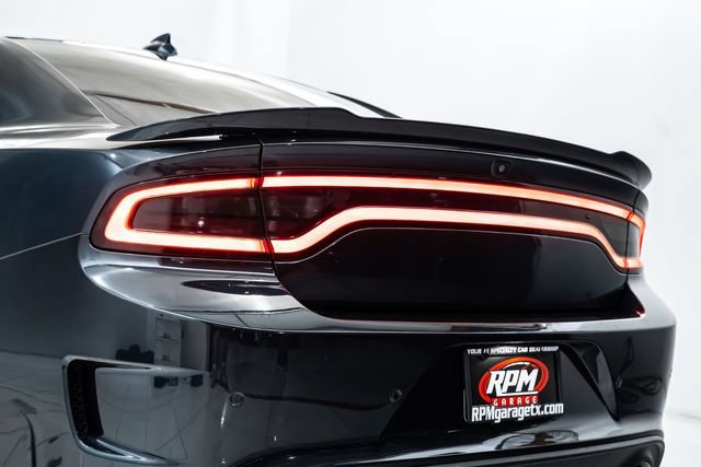 Used 2018 Dodge Charger SRT Hellcat w/ Harman/Kardon Audio Group RWD image 9