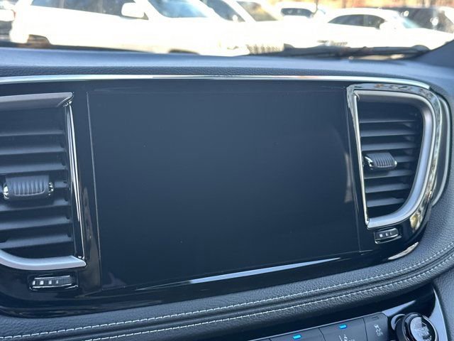 New 2026 Chrysler Pacifica Select image 24