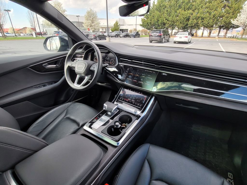 Used 2023 Audi Q8 Prestige w/ Prestige Package AWD/4WD image 23