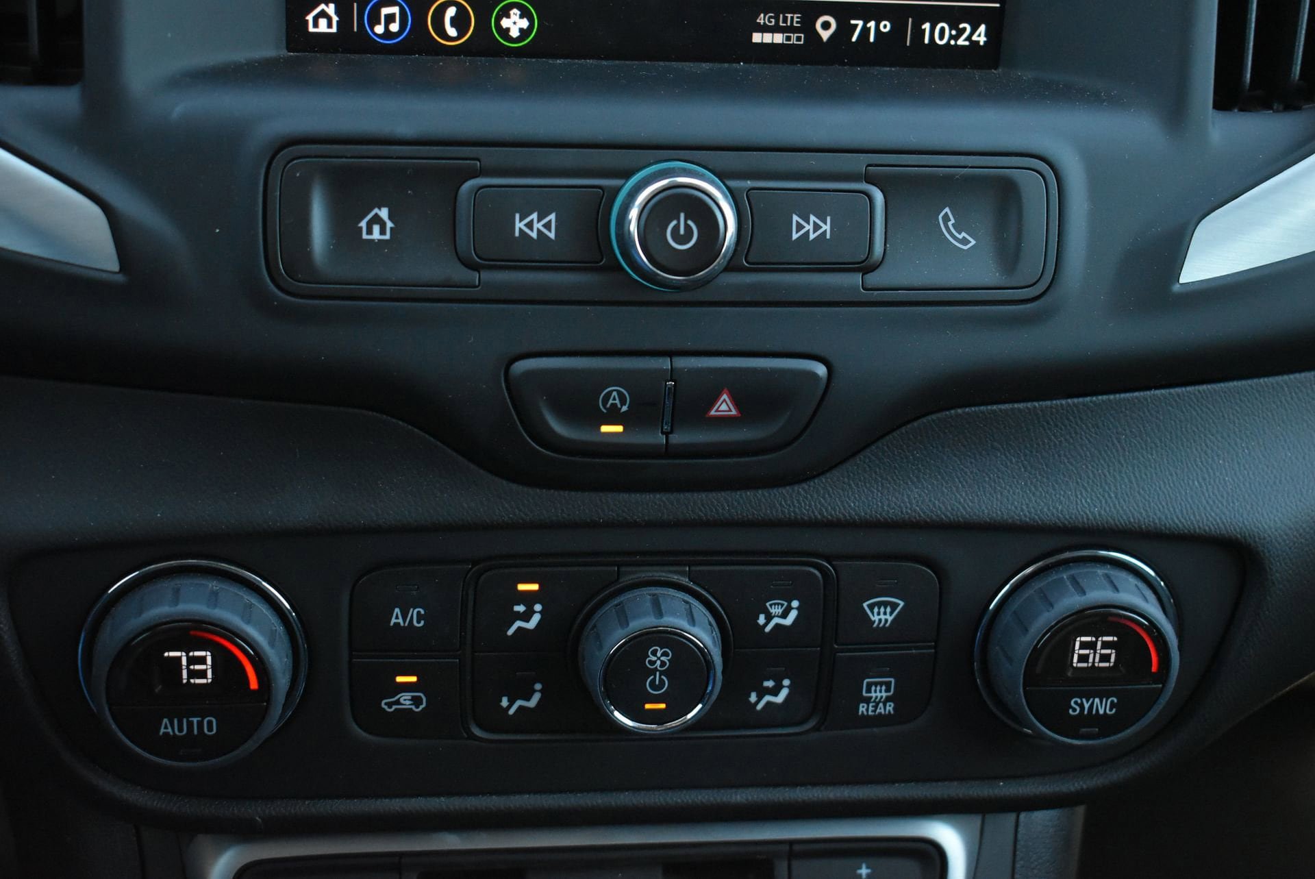 Used 2023 GMC Terrain SLE w/ Driver Convenience Package FWD image 30