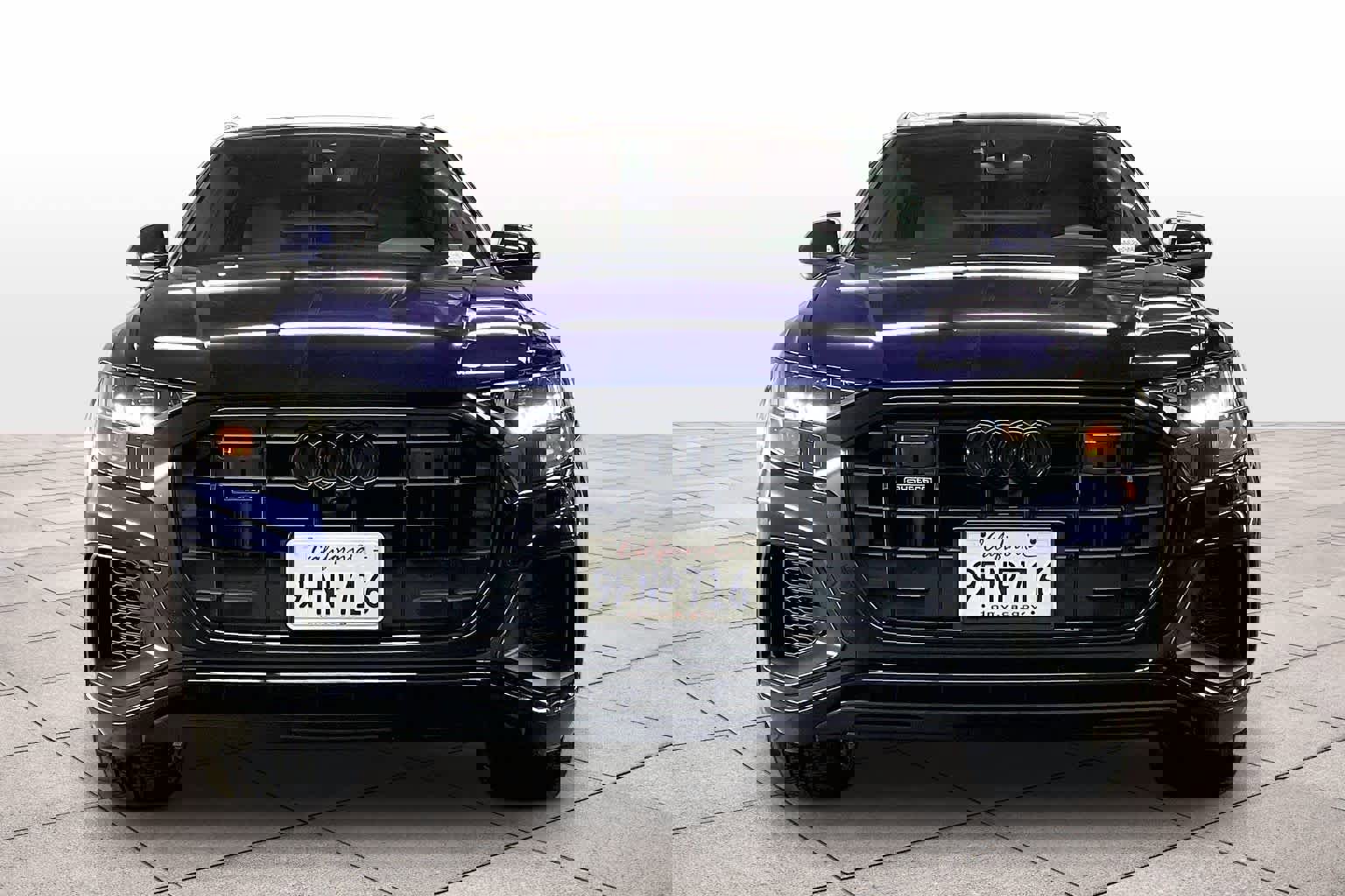 Used 2023 Audi Q8 Premium Plus w/ Premium Plus Package image 3