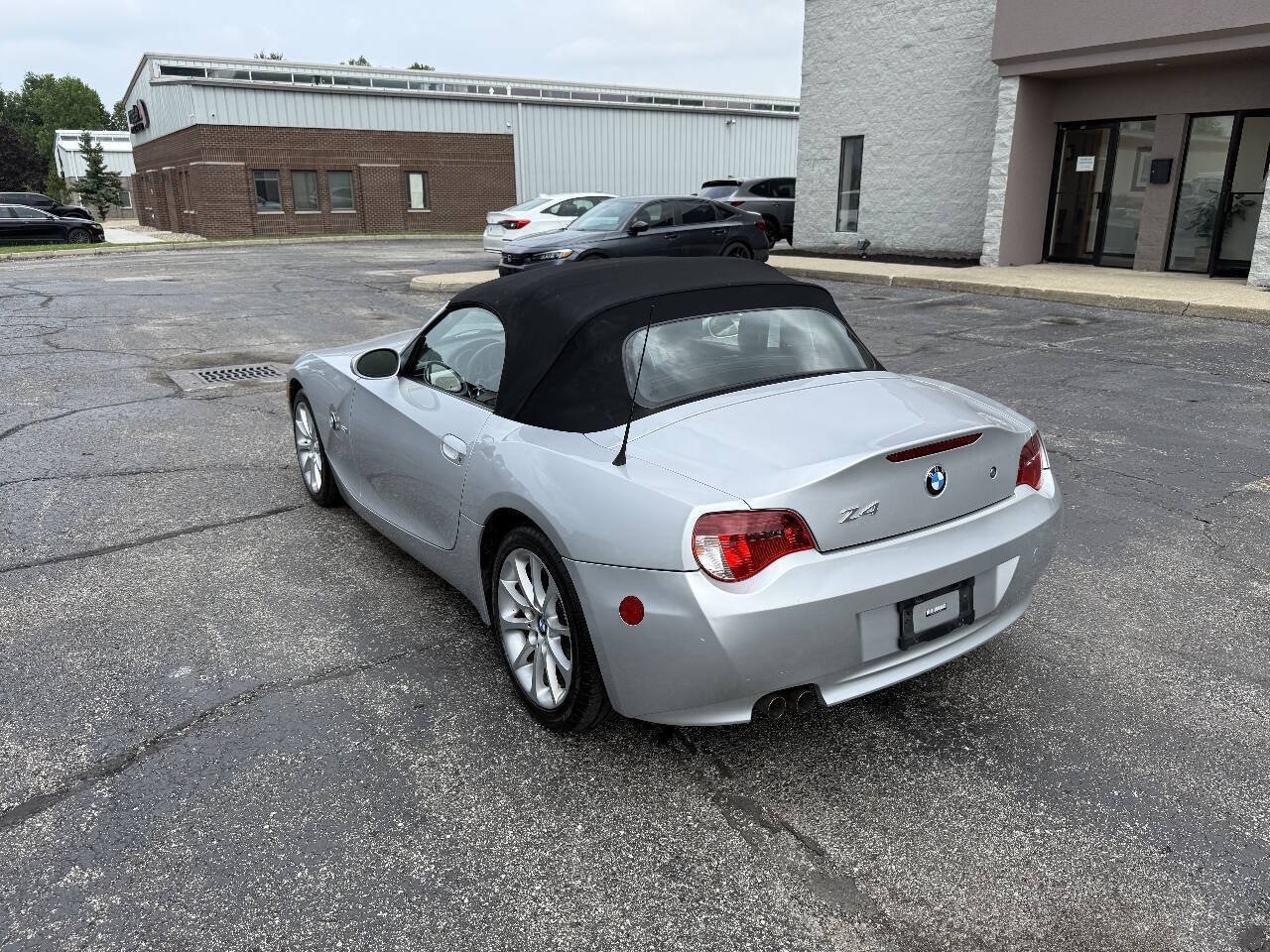 Used 2006 BMW Z4 3.0i RWD image 7