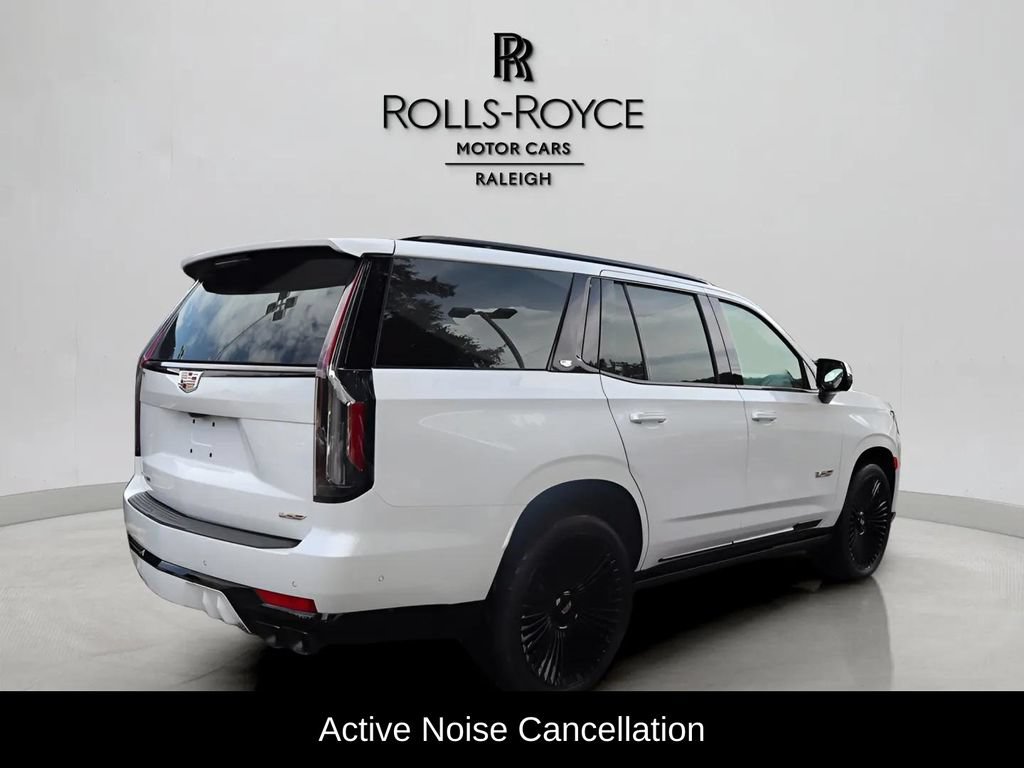 Used 2023 Cadillac Escalade V AWD/4WD image 5