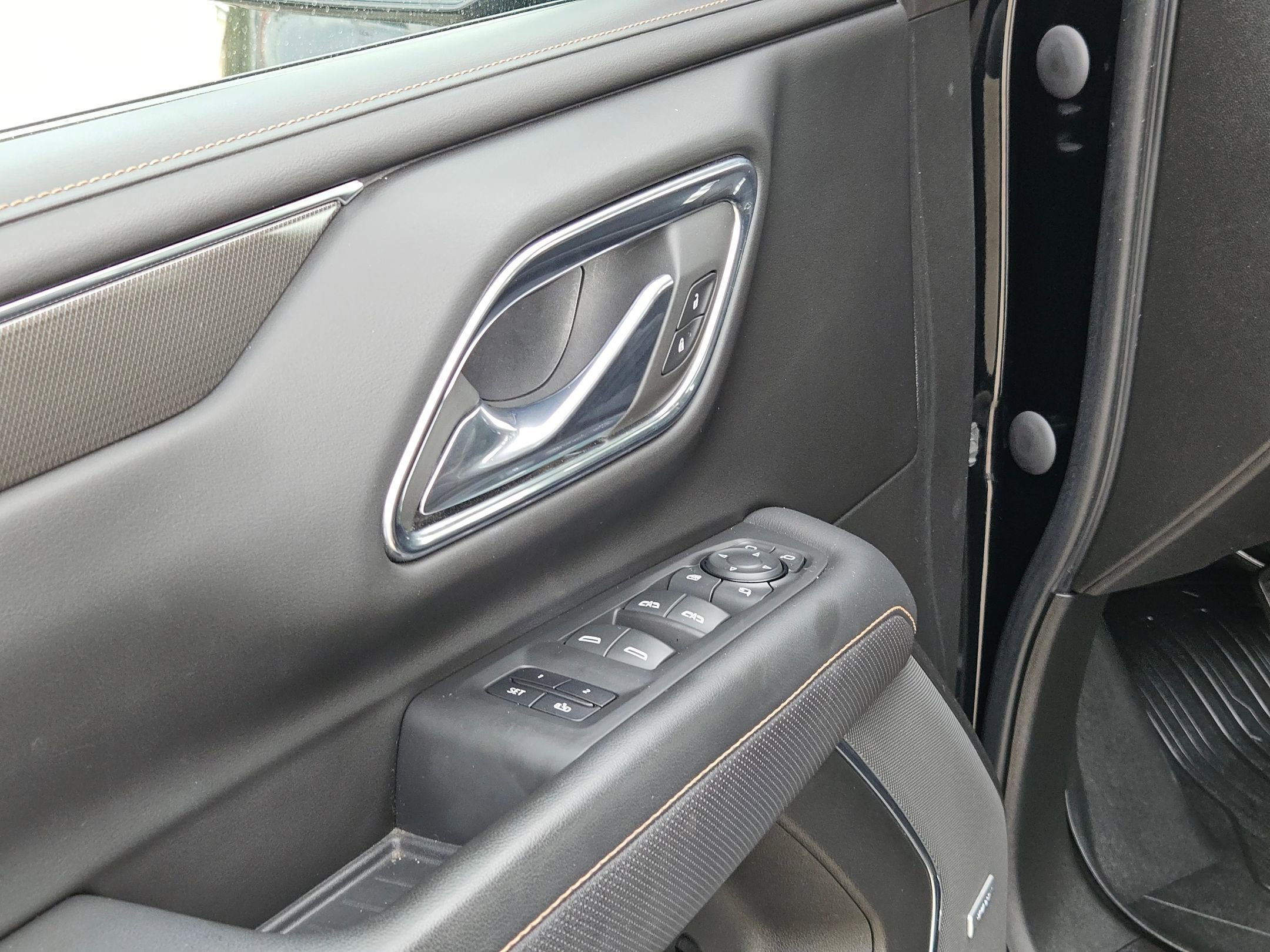 Certified 2023 GMC Yukon XL AT4 image 12