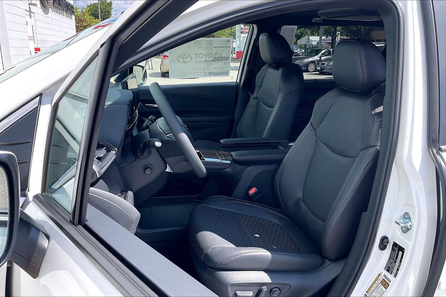 New 2026 Toyota Sienna Platinum AWD/4WD image 11