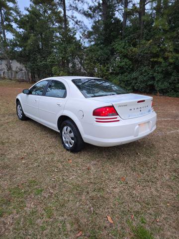 Used 2005 Dodge Stratus SXT image 3