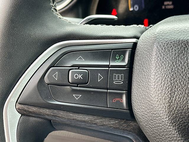 Used 2025 Jeep Grand Cherokee Limited image 29
