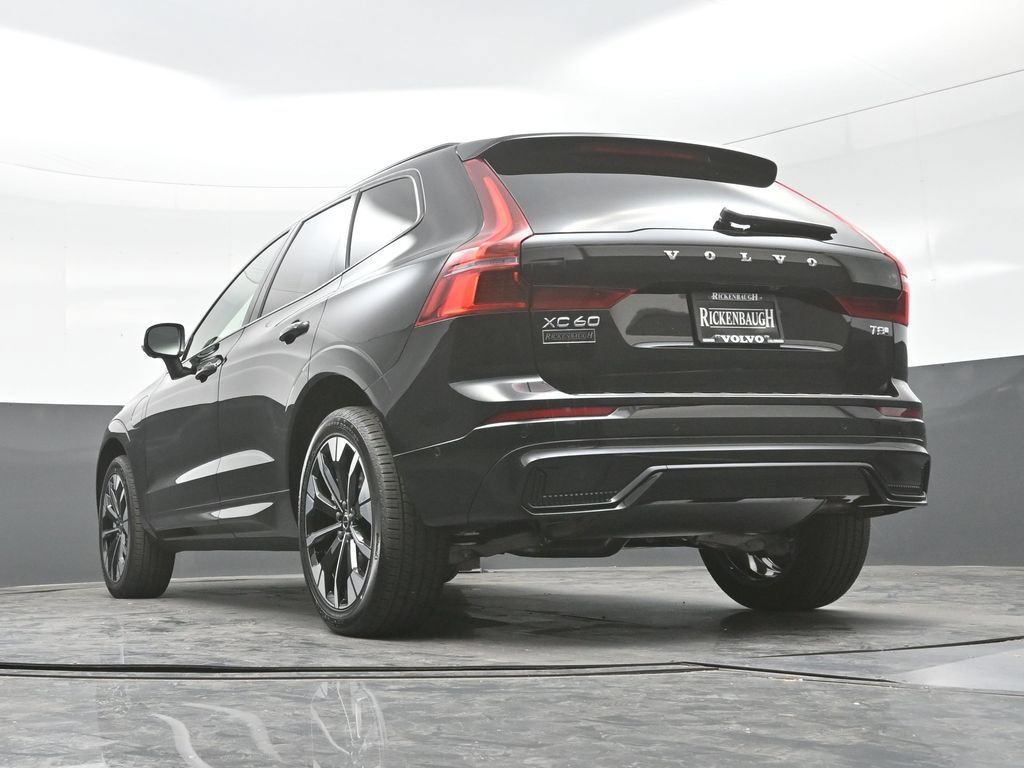 New 2026 Volvo XC60 T8 Plus w/ Climate Package PRO AWD/4WD image 23