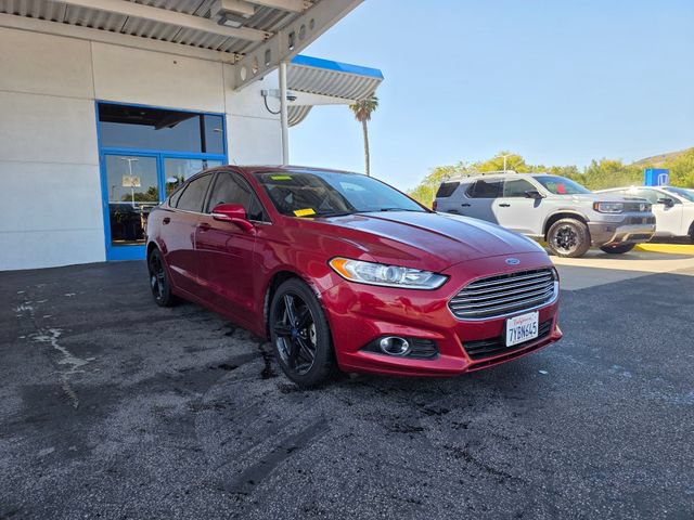 Used 2016 Ford Fusion SE FWD image 3