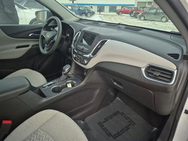 Used 2024 Chevrolet Equinox LS w/ Driver Confidence II Package image 26