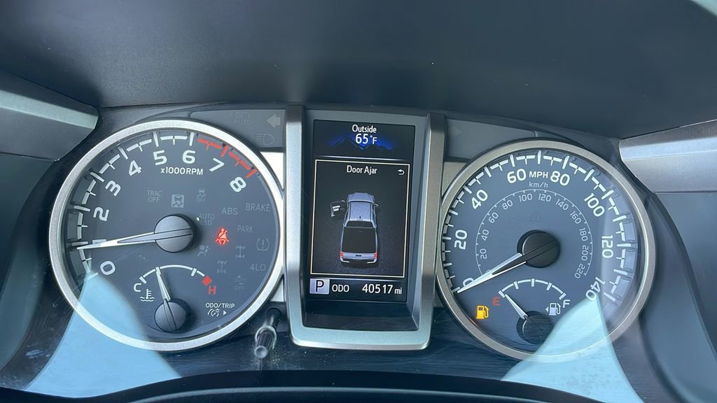 Used 2022 Toyota Tacoma SR5 image 24