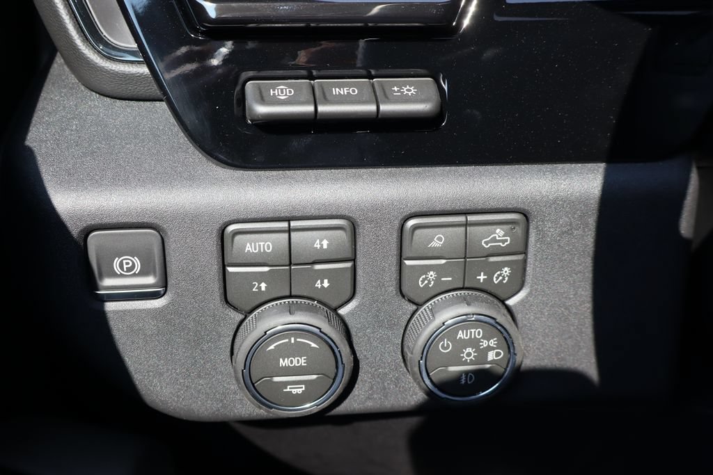 New 2026 Chevrolet Silverado 2500 ZR2 w/ ZR2 Bison Edition AWD/4WD image 9