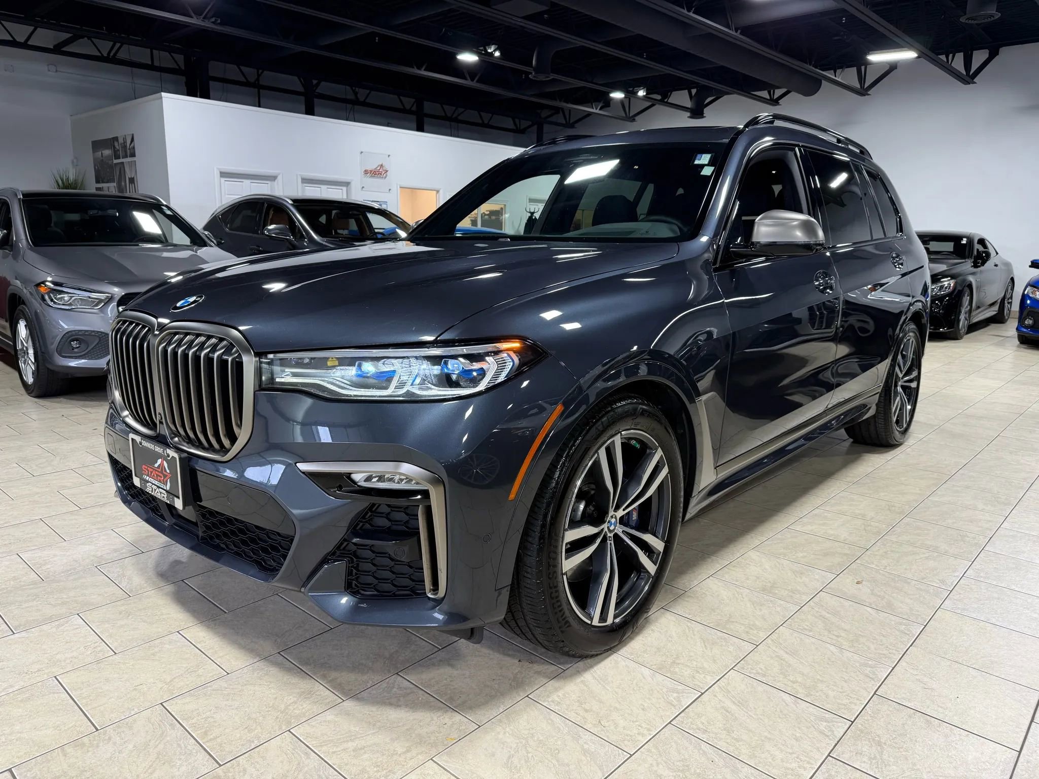 Used 2021 BMW X7 M50i image 5