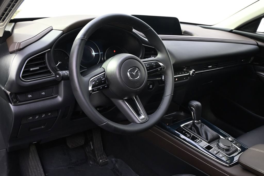 Certified 2025 MAZDA CX-30 AWD 2.5 S w/ Premium Package image 11