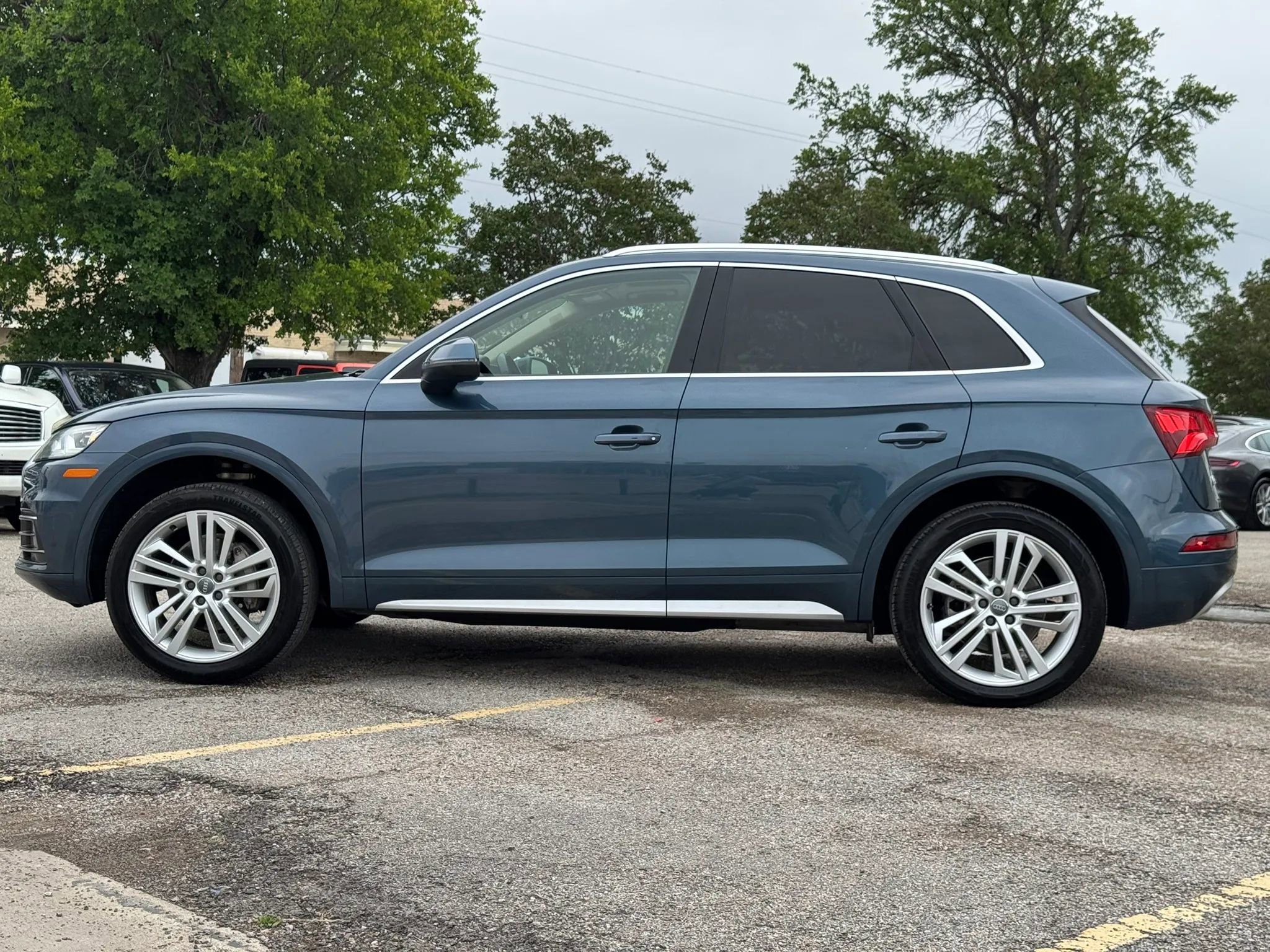 Used 2018 Audi Q5 2.0T Premium Plus AWD/4WD image 3