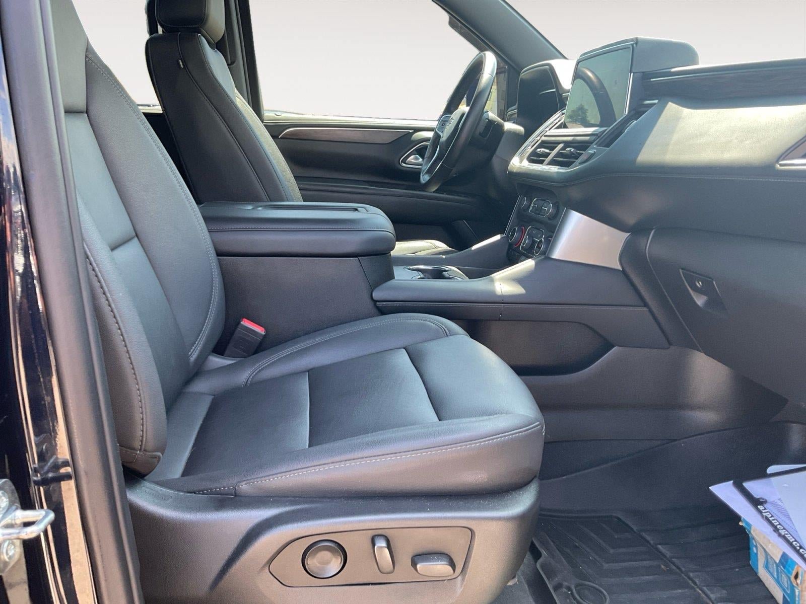 Certified 2023 Chevrolet Tahoe Z71 w/ Luxury Package AWD/4WD image 15
