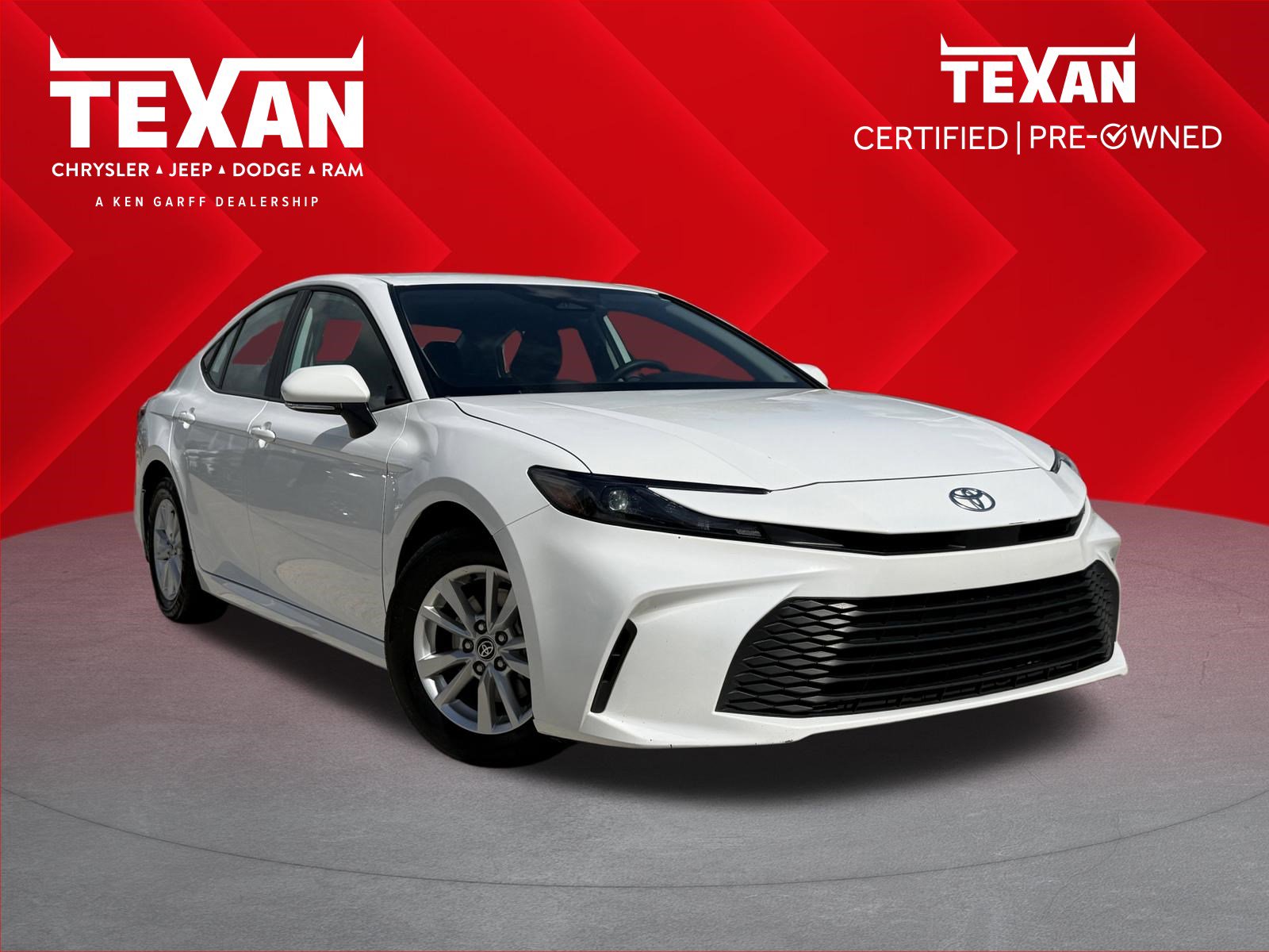 Used 2025 Toyota Camry LE FWD image 1
