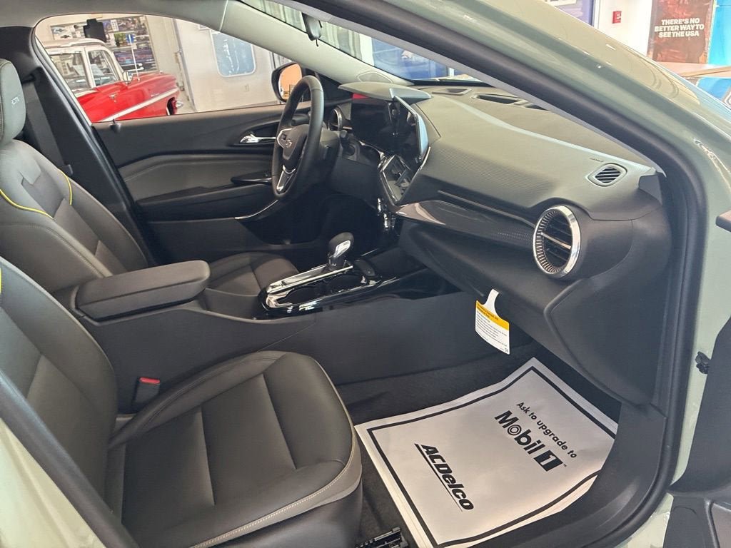 New 2026 Chevrolet Trax ACTIV w/ Driver Confidence Package FWD image 28