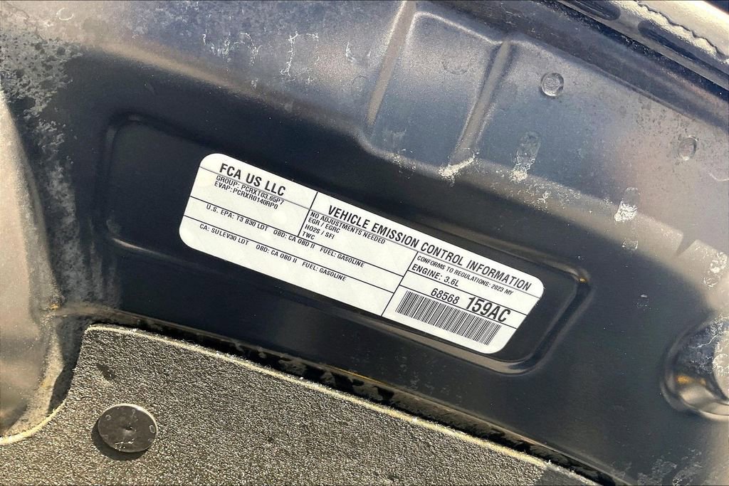 Used 2023 Chrysler Pacifica Touring-L FWD image 31