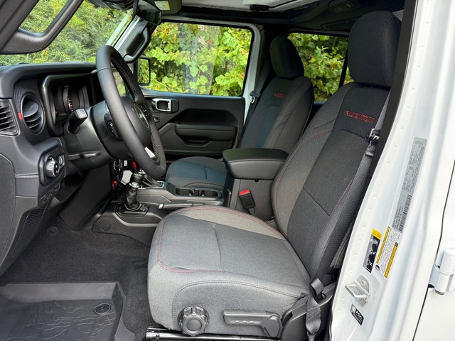 New 2025 Jeep Gladiator Rubicon image 13
