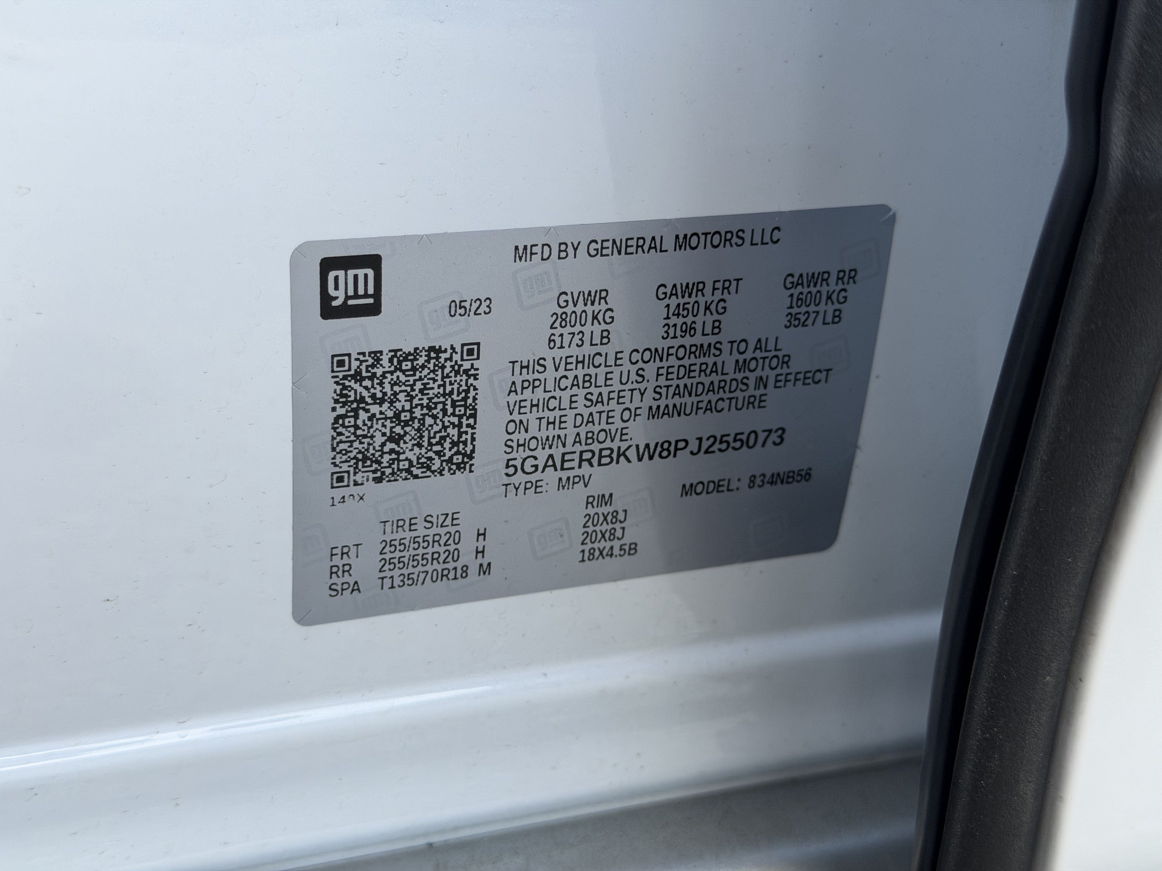 Used 2023 Buick Enclave Essence FWD image 17