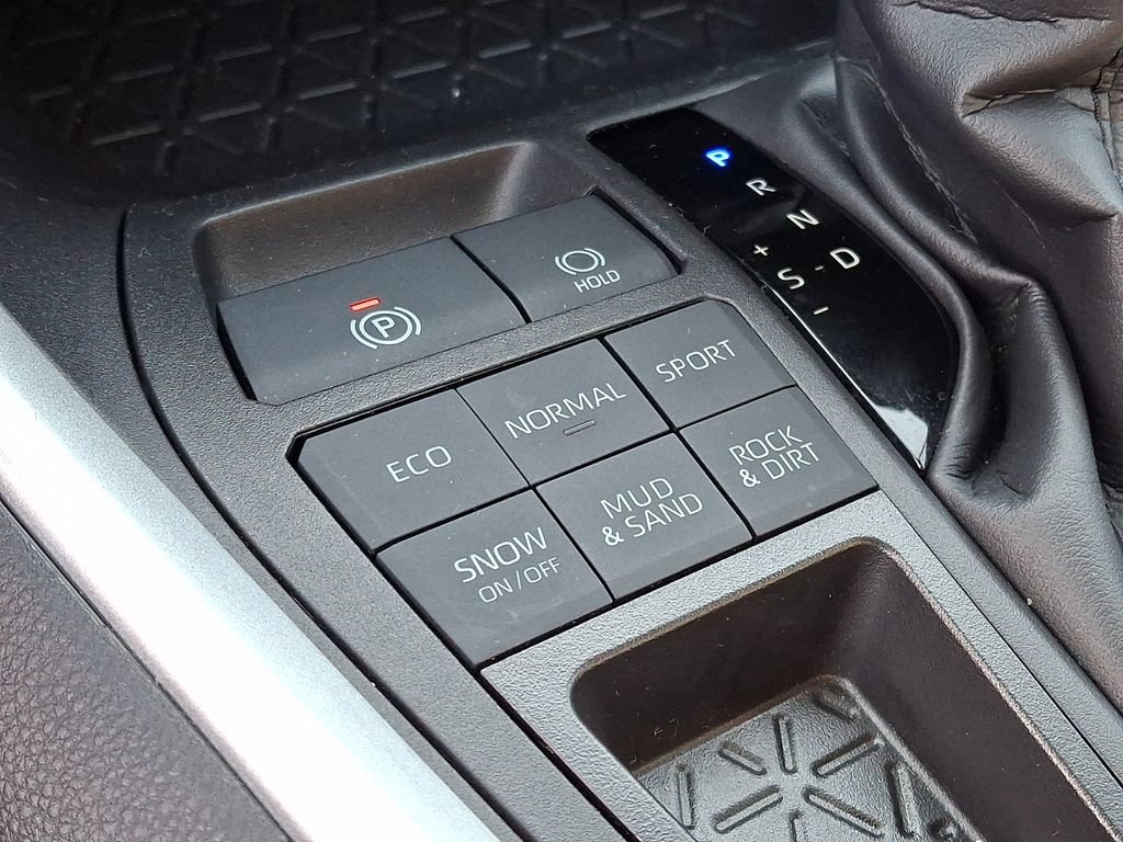 Certified 2024 Toyota RAV4 XLE w/ Weather Package AWD/4WD image 18