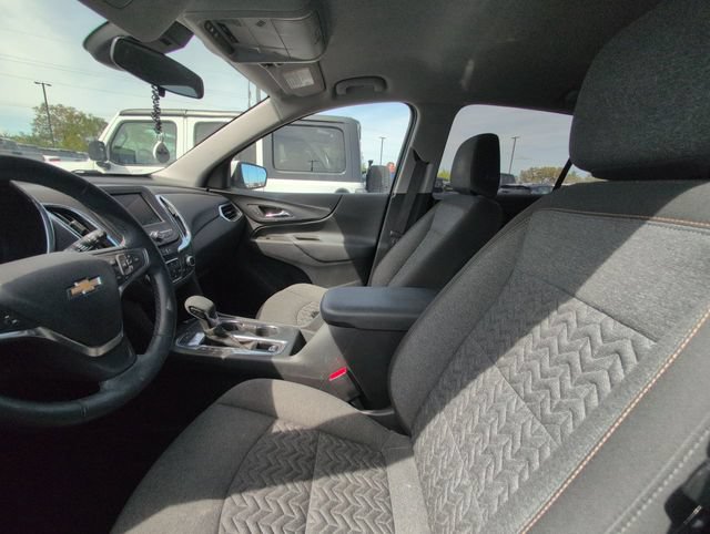 Used 2023 Chevrolet Equinox LT AWD/4WD image 9