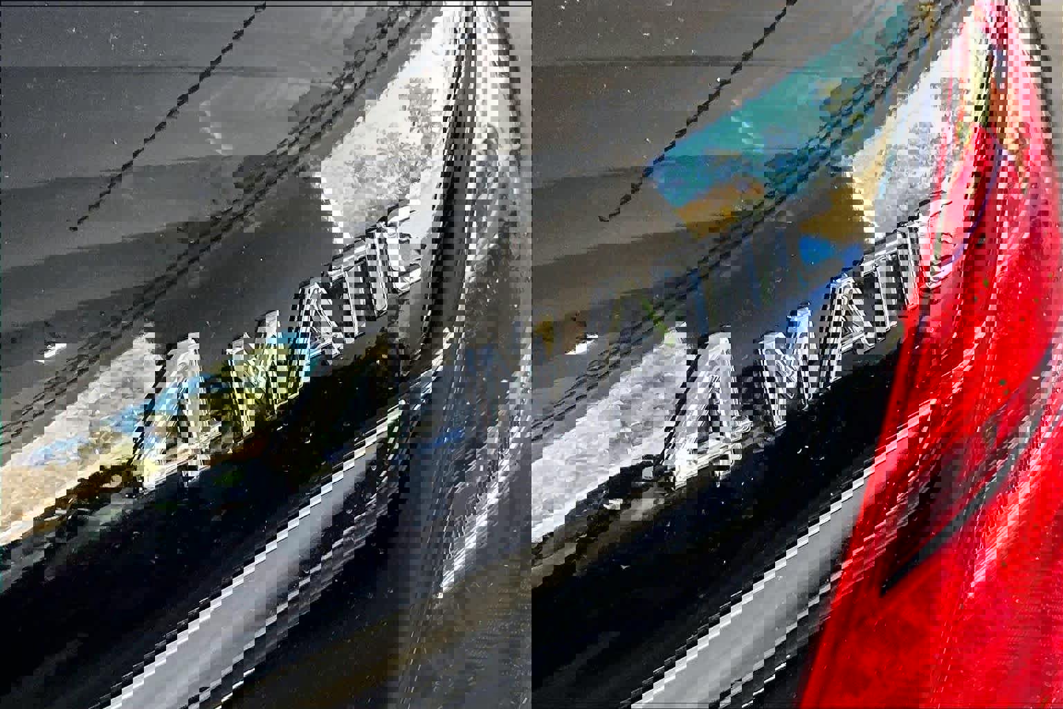 Used 2010 Mercedes-Benz S 550 4MATIC image 9