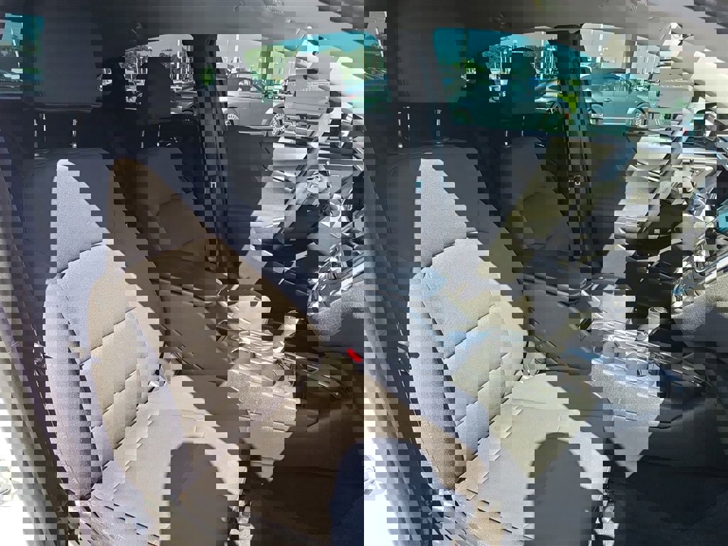 Used 2020 Chevrolet Malibu LT image 23