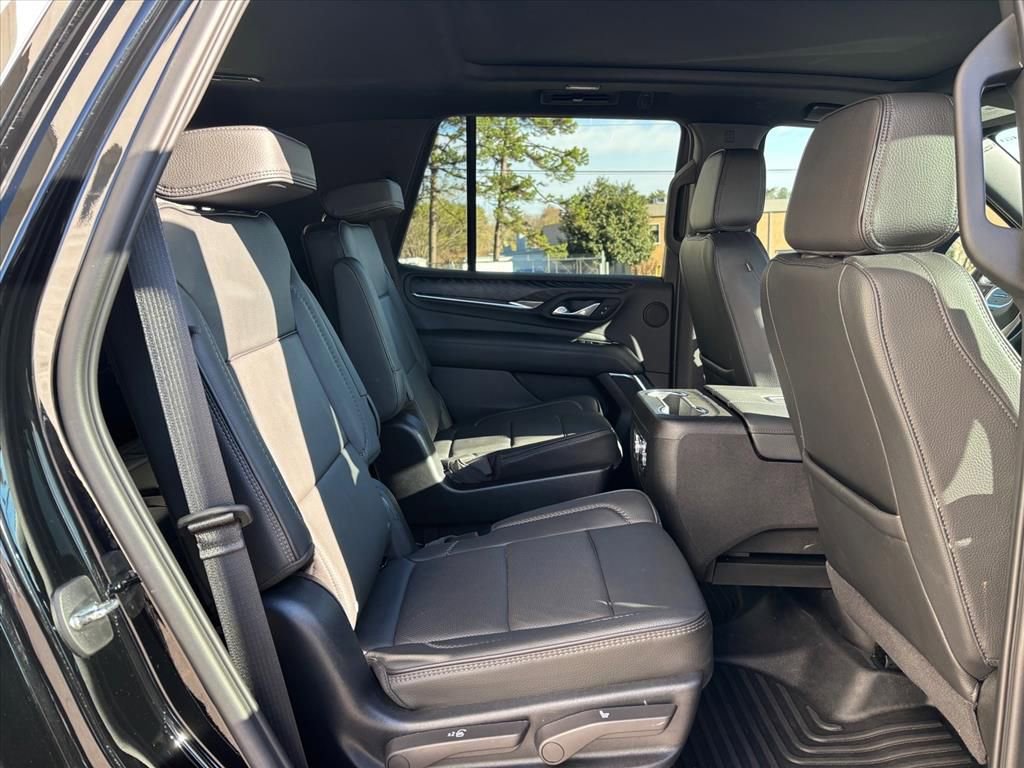 Used 2023 GMC Yukon Denali image 13