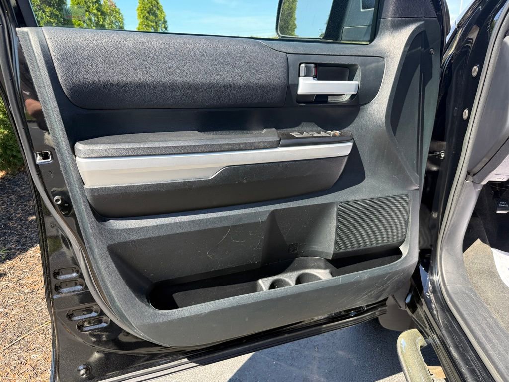 Used 2017 Toyota Tundra SR5 image 11