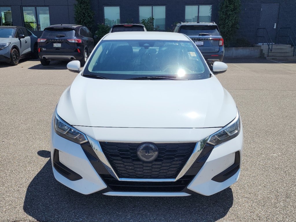 Used 2022 Nissan Sentra SV FWD image 2