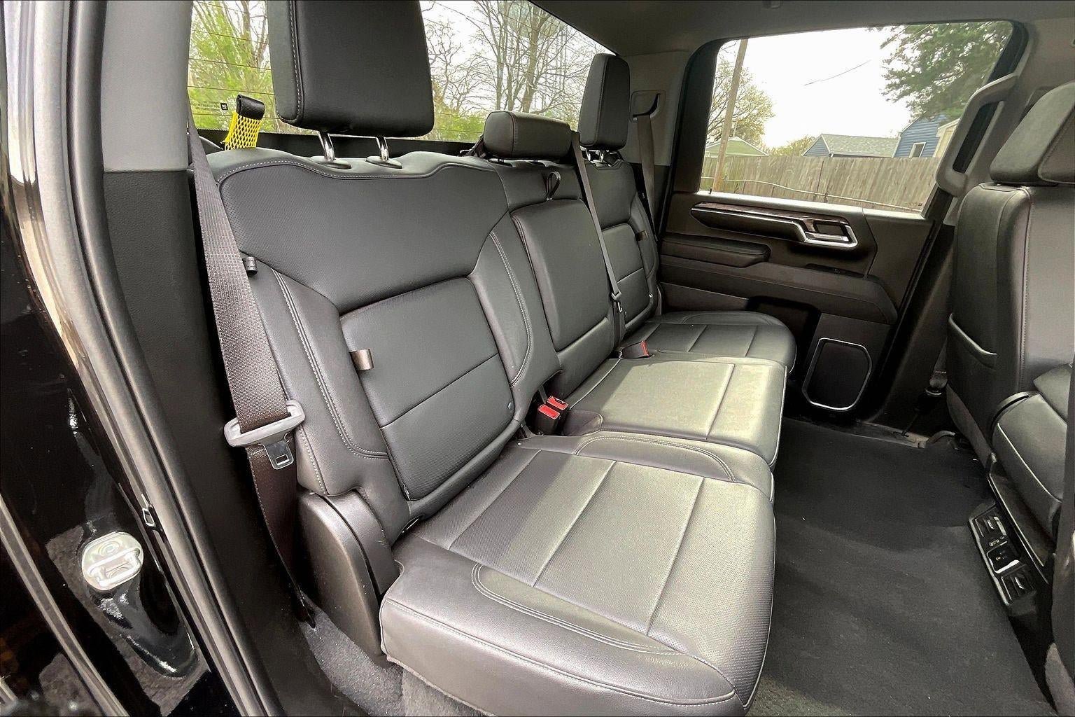 Used 2024 Chevrolet Silverado 2500 LTZ AWD/4WD image 24